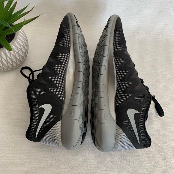 Nike Free 5.0 H2O Repel Black Silver Flash Back Reflecting Running Woman’s 10 - Picture 10 of 13